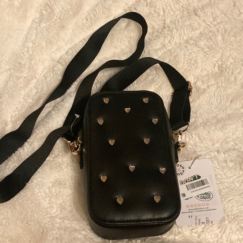 SKINNYDIP LONDON Heart Stud Danni Phone Bag. Black with gold hearts. NWT - Picture 2 of 4